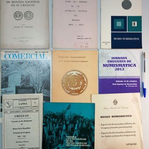 Lote siguiente: Lote de 9 publicaciones sobre numismática uruguaya y medallas