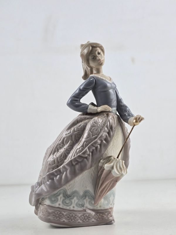 Figura de Porcelana Española Lladró Mujer con Sombrilla