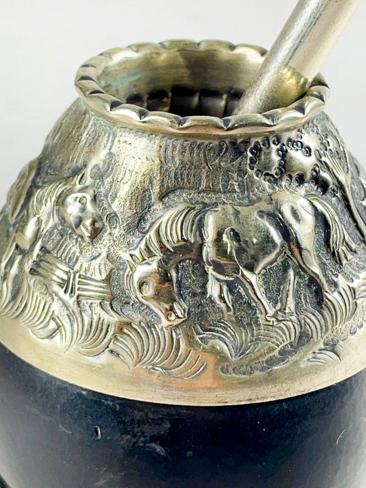 Mate colonial en metal con bombilla - imagen 2