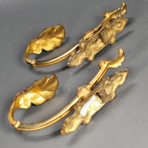 Par de Soportes para Barra de Cortina en Bronce con Relieves - imagen 2