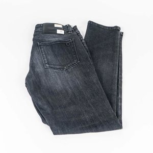 Lote siguiente: Pantalón de Jean Negro para Dama Vitamina Talle 42