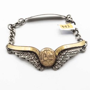 Lote siguiente: Pulsera de Plata y Oro con Grabado "Ramón, CRB" - 25.3gr