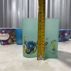Lote de 9 Vasos Plásticos Infantiles de Varios Diseños y Tamaños - imagen 7