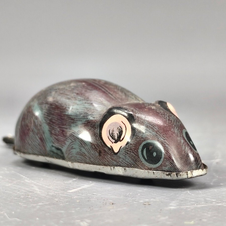 Item 17699 - Image 0