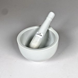 Mortero de Porcelana Blanco con Mano - Diámetro 13 cm - imagen 2