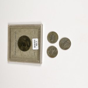 Lote anterior: Tres Monedas de Plata: El Puma y Presidente Dwight D. Eisenhower