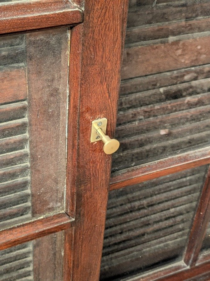 Ventana de madera con dos hojas corredizas y marco - imagen 5