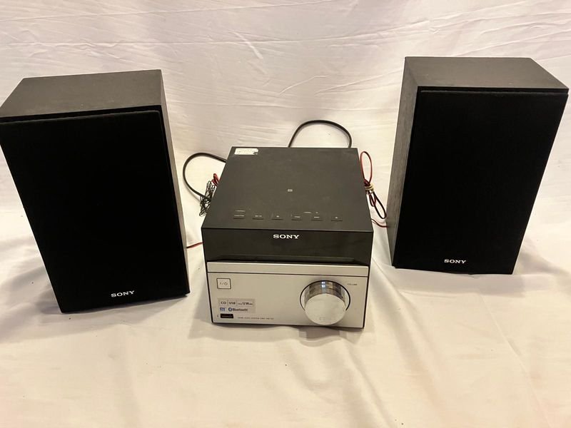 Minicomponente Sony CMT-SBT20 con Bluetooth y Control Remoto