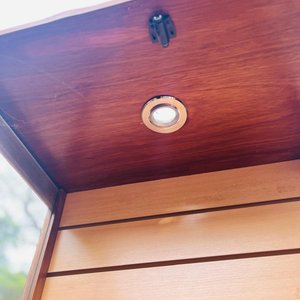 Vitrina Exhibidora de Madera con Iluminación - imagen 3