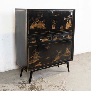 Lote siguiente: Mueble Bar Americano Laqueado Negro con Diseños Orientales Dorados