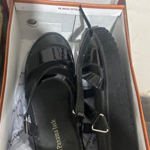 Lote siguiente: Sandalias Plataforma Panama Jack Talle 39