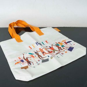 Lote anterior: Bolso de Playa "Summer" con Diseño de Personas Veraniegas
