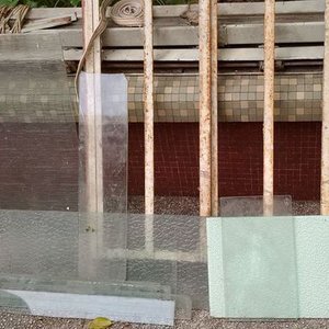 Marco de Ventana con Vidrios y Cortinas - imagen 2