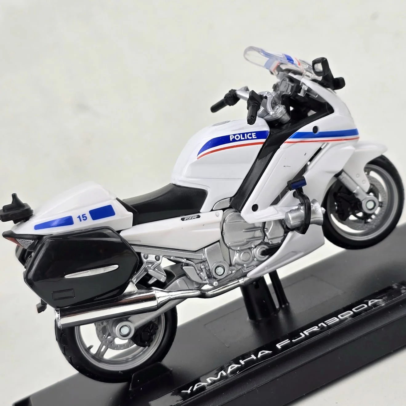 Item lote-62-yamaha-fjr1300a-118-copia - Image 0