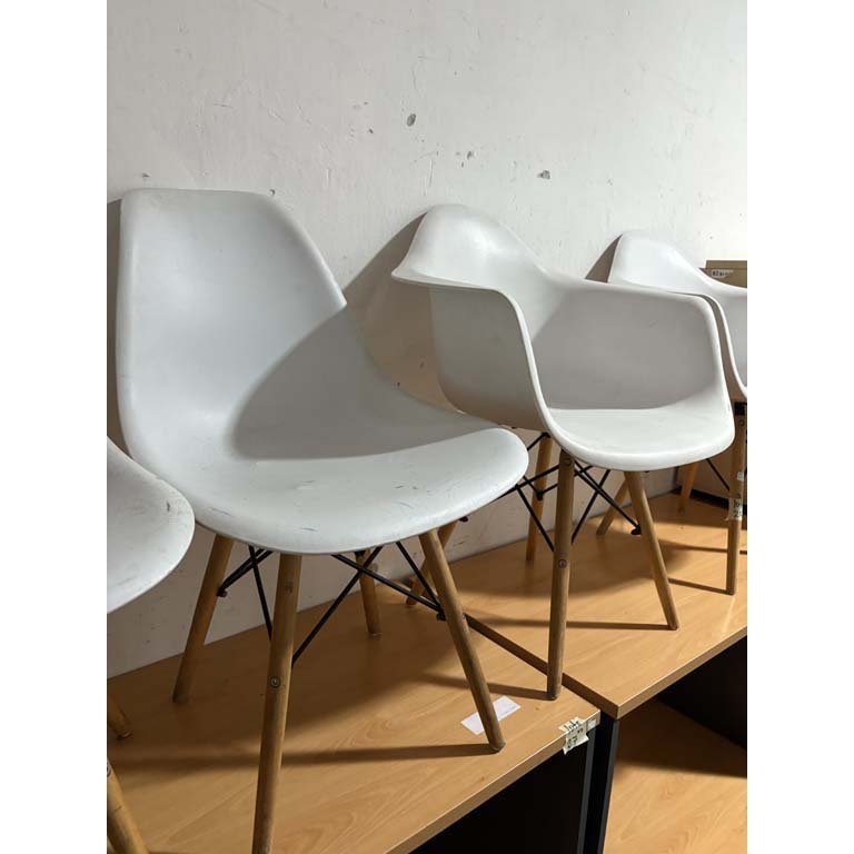 Item 2104747 - Image 1