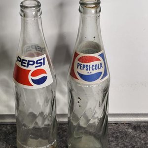 Dos Botellas Antiguas de Pepsi Cola - imagen 4