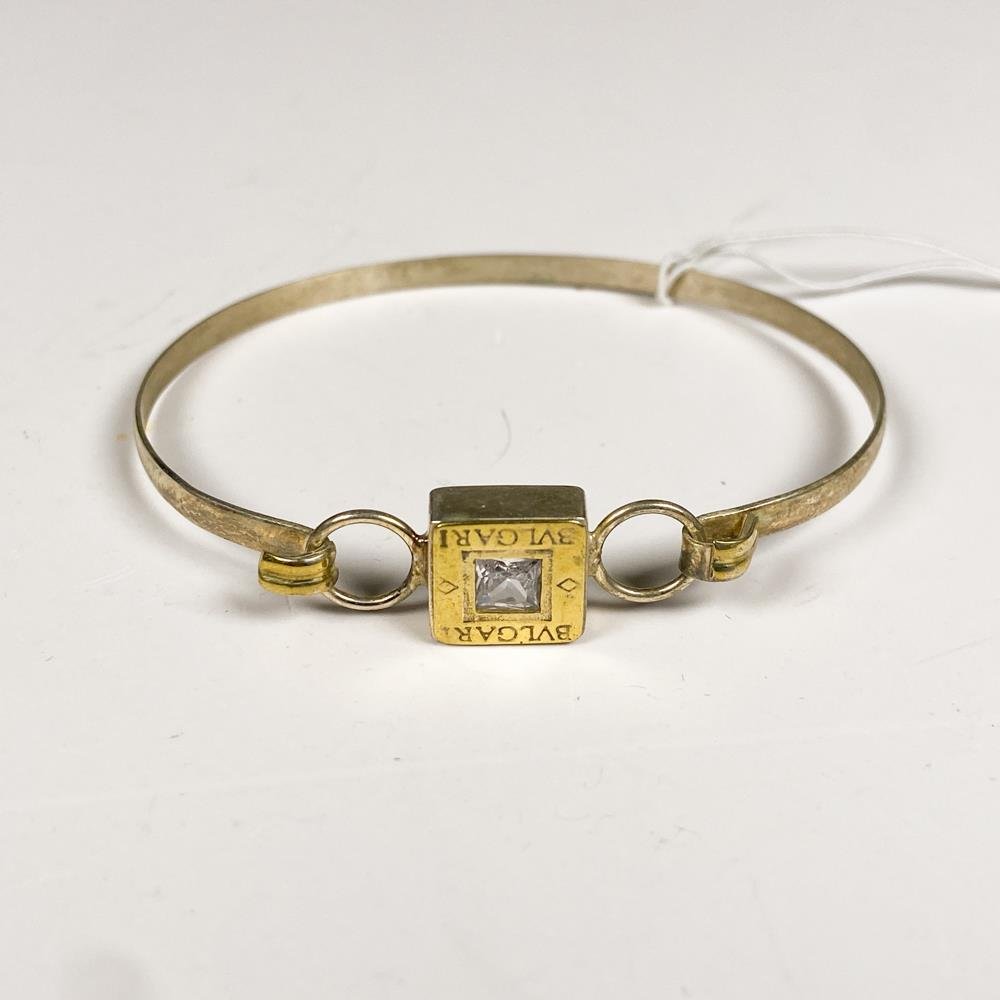 Pulsera Rígida de Plata con Piedra y Logo Bulgari