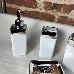 Set de Baño 4 Piezas Tolar: Dispensador, Porta Cepillos, Vaso y Jabonera - imagen 4
