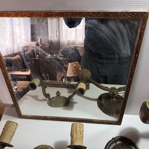 Lote de Artefactos de Iluminación, Espejo y Adornos Antiguos - imagen 3
