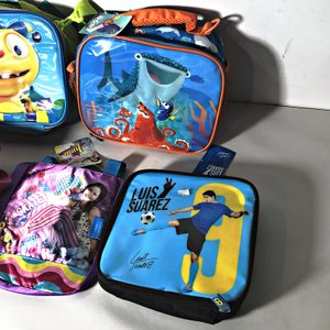 Seis Loncheras Infantiles con Diseños Variados - imagen 3