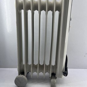 Estufa Eléctrica Ufesa Blanca con Ruedas - imagen 3