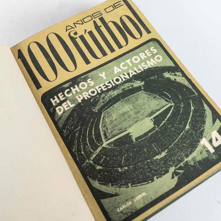 Colección de la revista 100 años de fútbol encuadernado en dos volúmenes - imagen 2