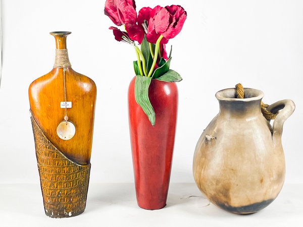Lote anterior: Vajillas y decoración de cerámica