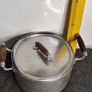 Olla Mediana de Aluminio con Tapa - imagen 4