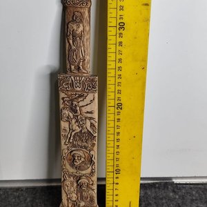 Lote de 3 Piezas Decorativas en Pasta: Llave, Guitarra y Cuchillo Gaucho - imagen 3