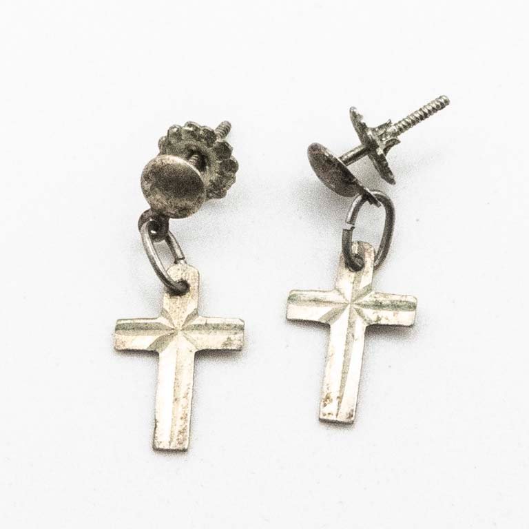 Tornillos para Oreja con Colgante de Cruz en Plata