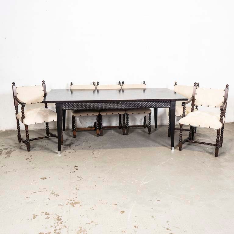 Lote anterior: Mesa de comedor moderna con estilo español