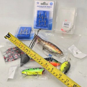 Set de Señuelos y Accesorios de Pesca - imagen 5