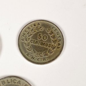Tres Monedas de Costa Rica: 1948 y 50 Centavos - imagen 5