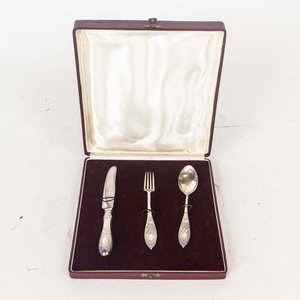 Lote anterior: Set de Cubiertos Infantiles de Plata con Estuche