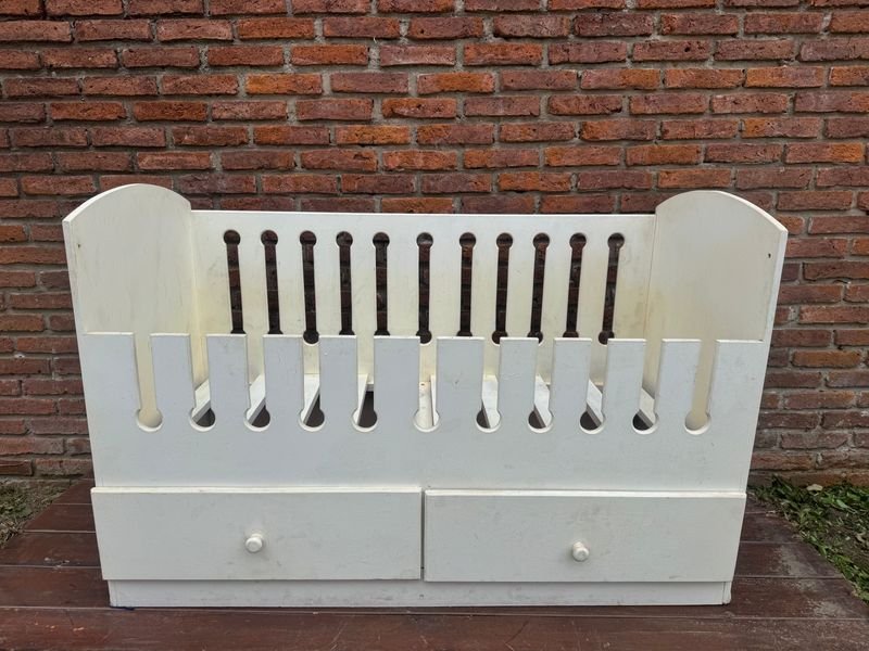 Cuna Infantil Blanca con Cajones y 2 Colchones