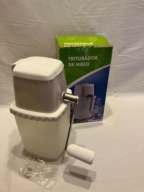 Picador Triturador de Hielo Manual con Caja