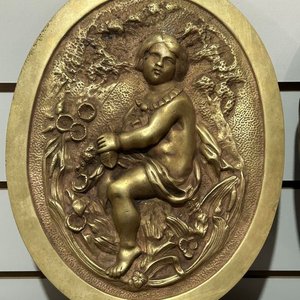 2 Placas Decorativas Ovaladas en Bronce con Figuras Infantiles - imagen 2