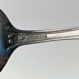 Cuchara de Colección en Plata Sterling con Cabo Decorado - imagen 3