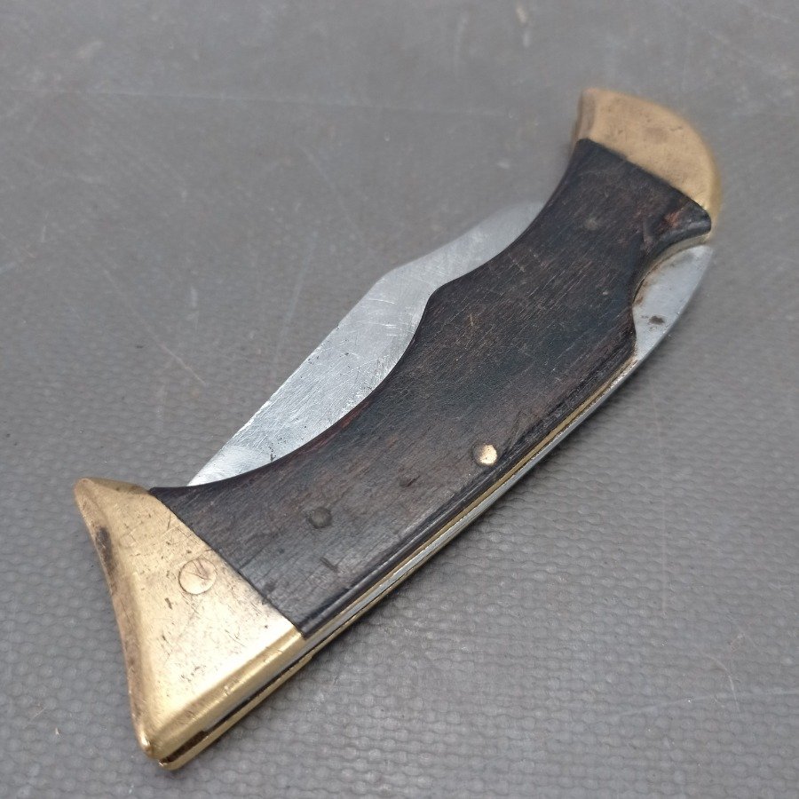Antigua navaja con cachas en madera y bronce - imagen 4