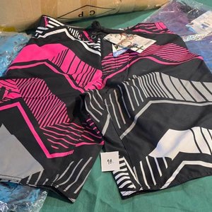 Lote siguiente: Bermudas de Hombre Estilo Deportivo