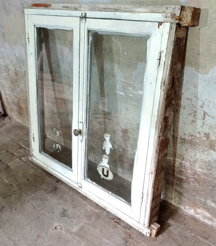 Item 900219 - Image 1