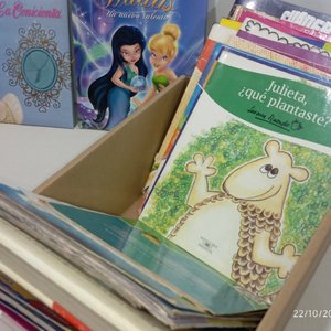Lote de 43 Libros Infantiles Variados: Cuentos, Actividades y Personajes - imagen 8