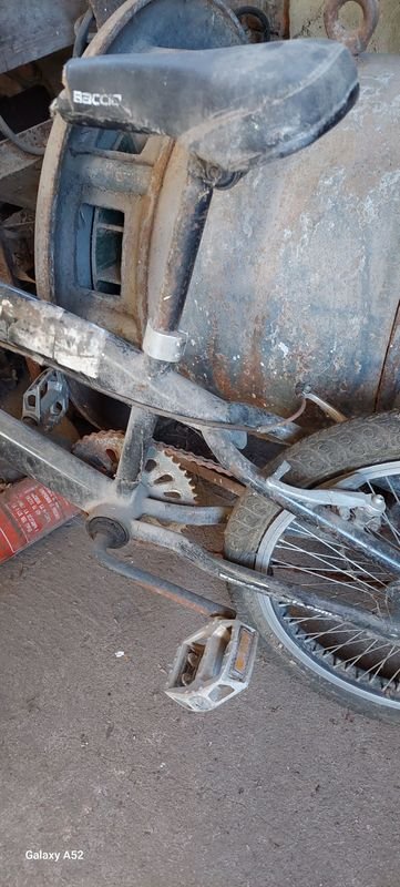 Bicicleta para niño en buen estado - imagen 2