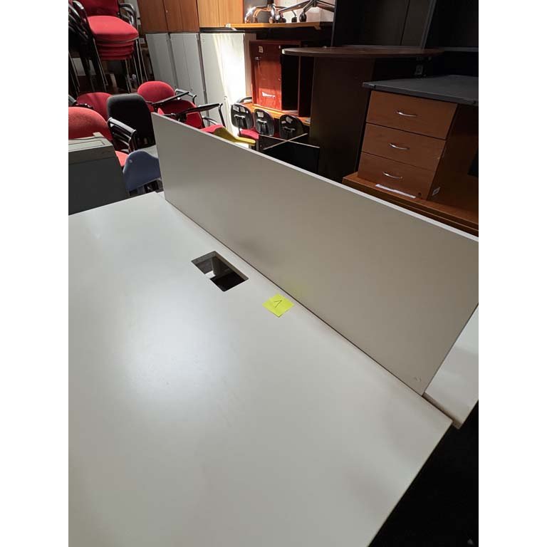 Item 2104577 - Image 1