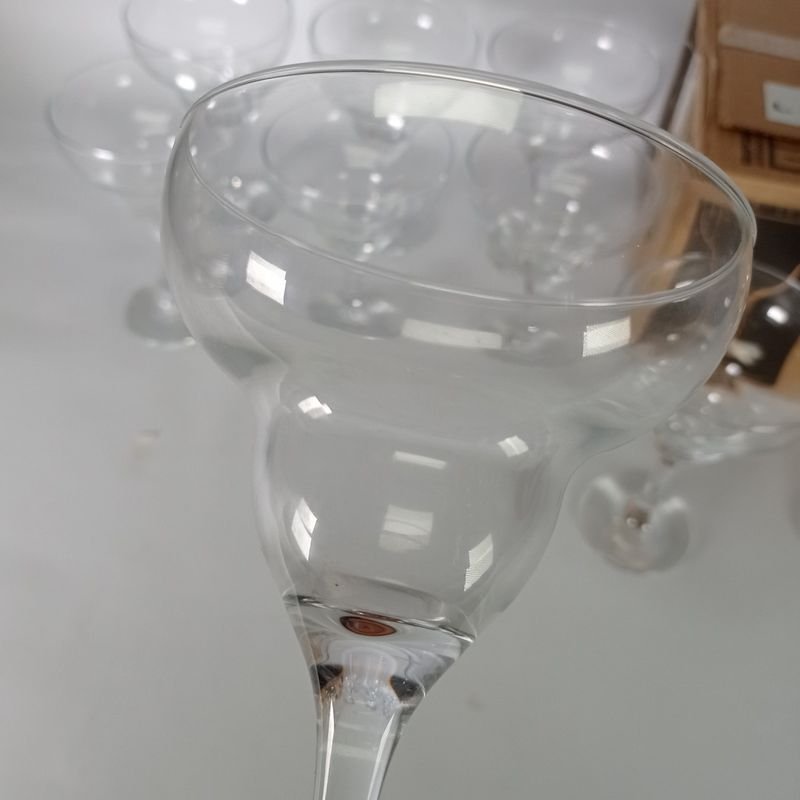Doce copas de vino para trago o coctel Nadir - imagen 3