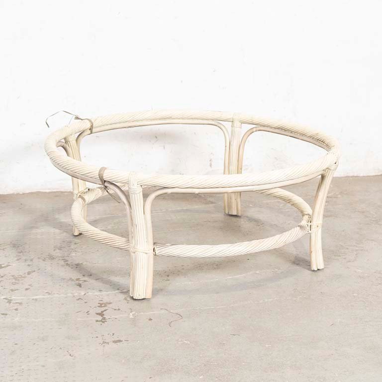 Lote anterior: Mesa circular de living en madera y mimbre pintada color marfíl