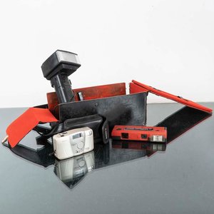 Lote anterior: Lote de 3 Cámaras Fotográficas y un Flash