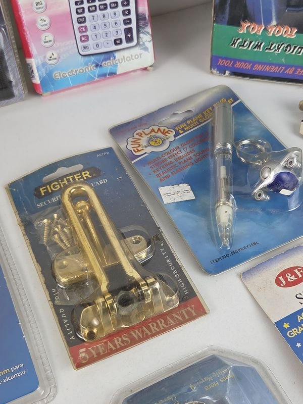 Gran lote de accesorios para camping y herramientas - imagen 12