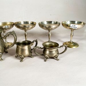 Conjunto de 10 piezas: 6 copas para helado, cafetera, azucarero, cremero y cenicero metálicos - imagen 3