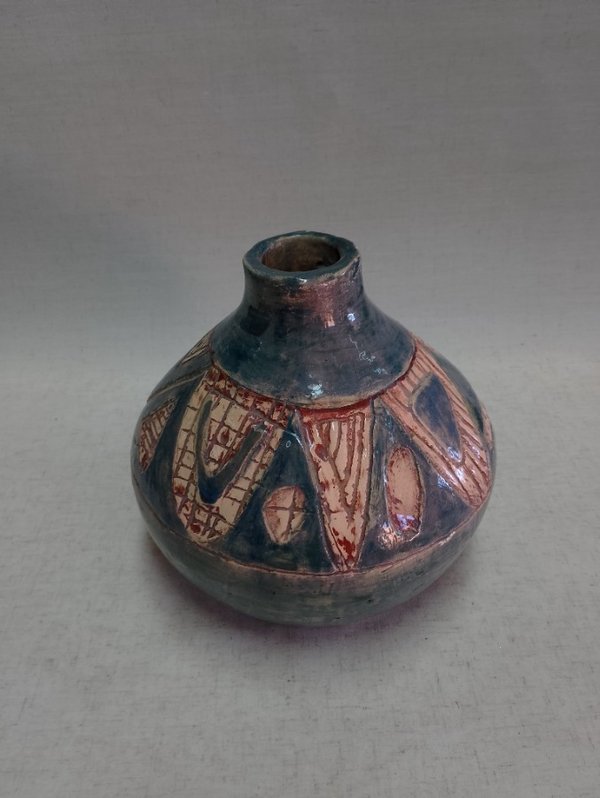 Vaso cerámico de 22 cm con diseño floral - imagen 2